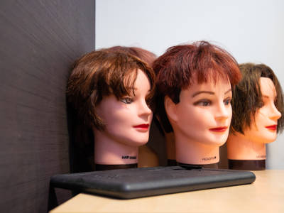 Hairdressing head models 