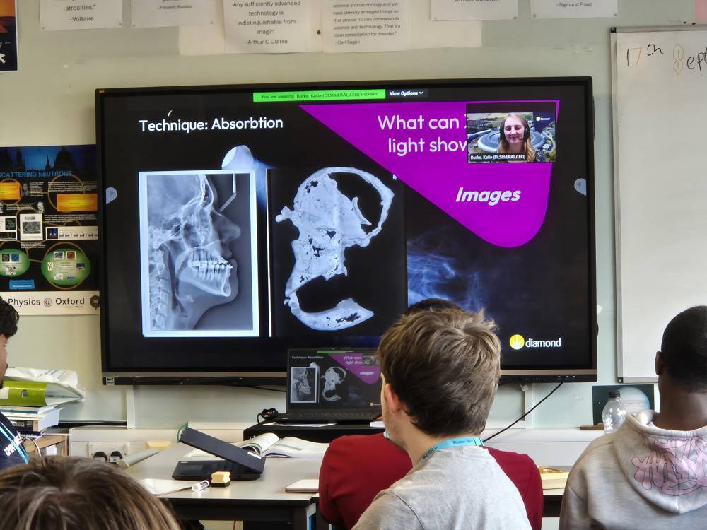 Physics students taking a virtual tour of the Diamond Light Source